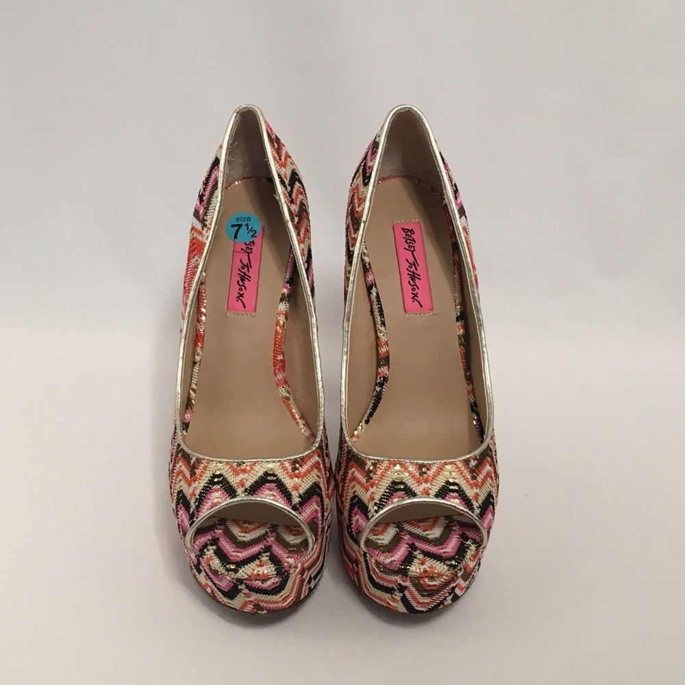 Betsy Johnson Shoes 7.5 Pink Metallic Chevron Heel - Picture 6 of 8